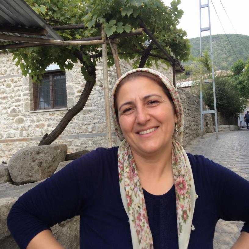 Hatice Demir — Tire / İzmir